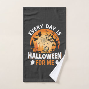 Chaque Jour Est Halloween Vintage T Shirt Design