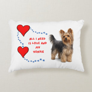 Charmant Yorkie Coussin de chien photoréaliste