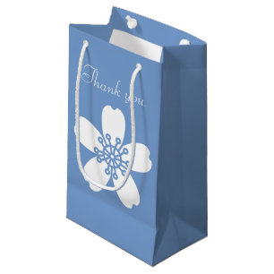Charming Sakura dans le sac cadeau Periwinkle