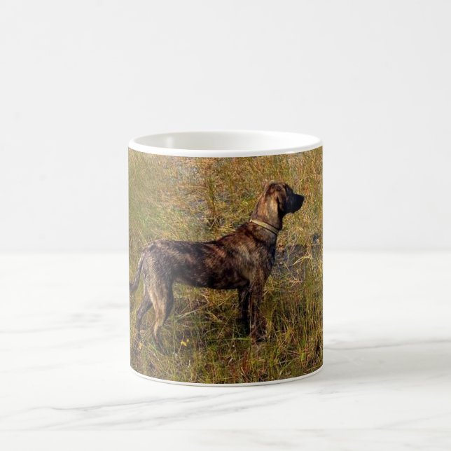 Chasse Plott Hound Dog dans la Mug de café de mara (Centre)