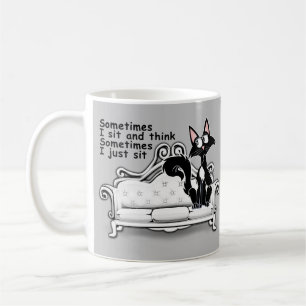 Chat assis et peut-être penser Mug