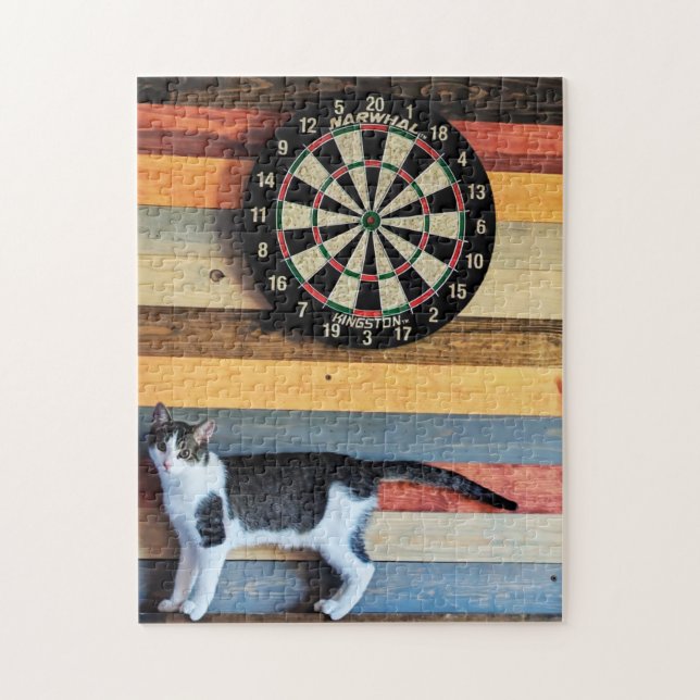 Chat au jeu de fléchettes Puzzle (Vertical)