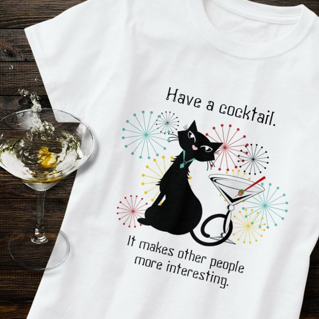 Chat avec T-shirt en verre Martini (Créateur téléchargé)
