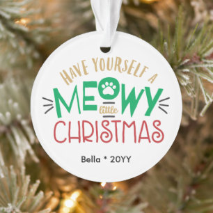 Chat de compagnie a un joyeux petit Noël mignon ro