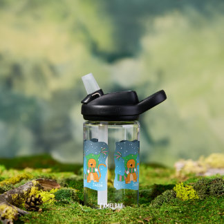 Chat de gingembre dans la bouteille d'eau pour les