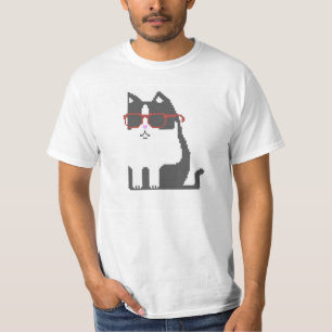 Chat gris dans le T-shirt rouge d'art de pixel en