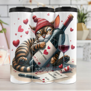 Chat grumpy avec bouteille de vin