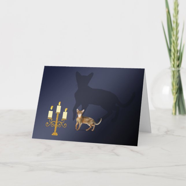 Chat mignon et grande carte d'Halloween à l'ombre (Devant)