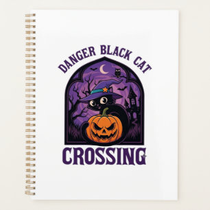 Chat Noir Dangereux qui Traverse Halloween Citroui