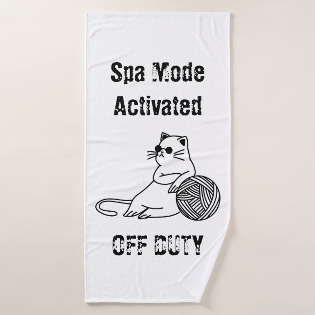 Chat paresseux hors service. Mode spa drôle activé (Serviette de bain)