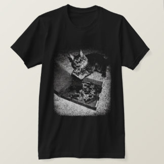 Chat qui vole une pizza T-shirt drôle de chat