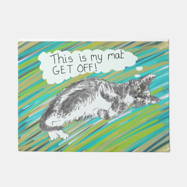 Chat sur un tapis en colère chats porte d'entrée (Devant)