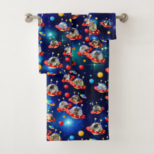 Chatons cosmiques en Alien vaisseau spatial OVNI S