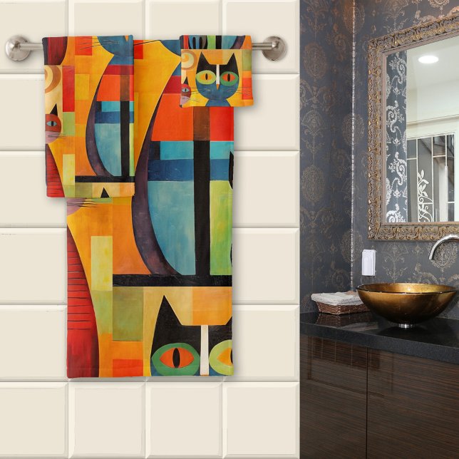 Chats artistiques colorés Moderne (A colorful bathroom towel set with a painting of cute cats. Fun and eye-catching for the bathroom)