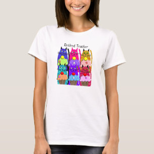 Chats lunatiques retirés de T-shirts de professeu