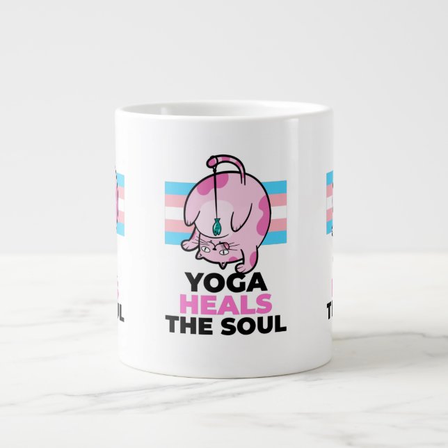 Chatte de yoga fourré avec une tasse de café de po (Devant)