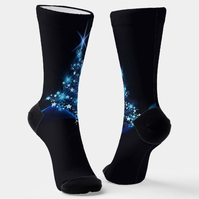 Chaussette Bleu brillant des étoiles sur l'arbre de Noël fonc (Angulaire)