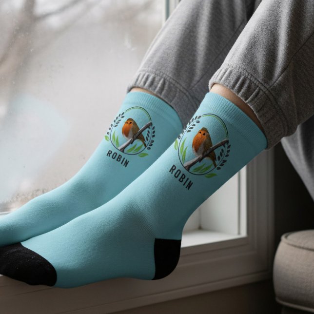 Chaussette Chaussettes de Noël bleues de Robin Bird sur une b (Robin bird socks. Perfect for chilly days and cozy evenings.)