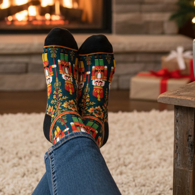 Chaussette Chaussettes de vacances personnalisées Nutcracker  (Keeps your toes toasty this Holiday Season with a pair of nutcracker socks. Add your name)