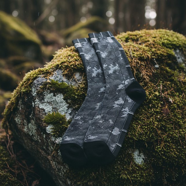 Chaussette Chaussettes grises à camouflage urbain foncé avec  (Camo socks with space for your initials)