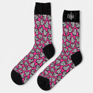 Chaussette Coeurs zèbres noirs et blancs roses avec nom