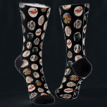 Chaussette Collage personnalisé pour animaux de compagnie de<br><div class="desc">Ces chaussettes de photo pour animaux de compagnie modernes uniques sont la façon parfaite de garder vos amis en fureur bien-aimés avec vous où que vous alliez. Ces chaussettes personnalisées comportent un collage de 8 photos adorables de chien, chat, oiseau ou autre animal de compagnie sur un arrière - plan...</div>