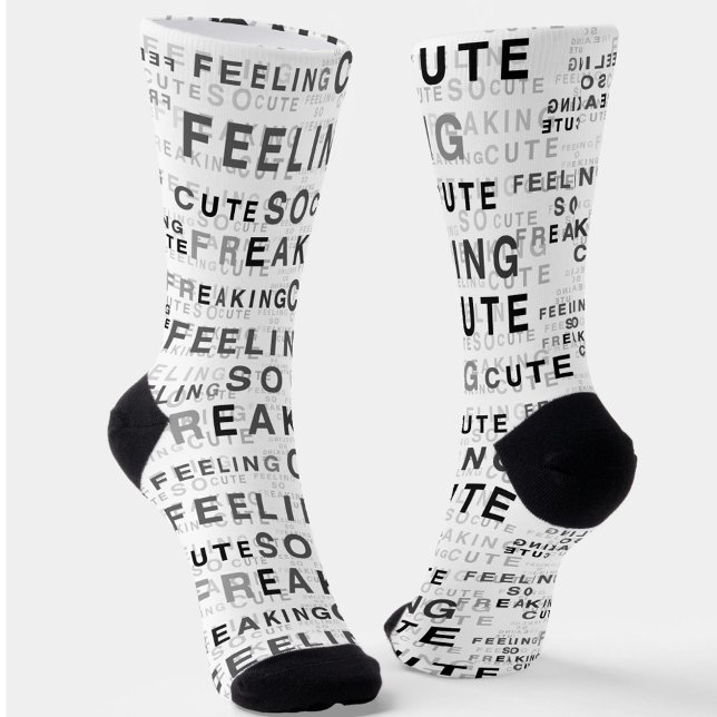 Chaussette Conception de texte mignon et déroutante (Créateur téléchargé)