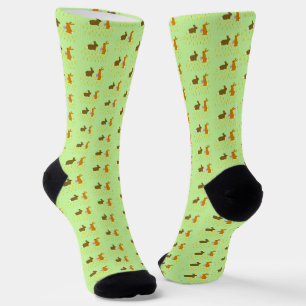 Chaussette De mignons lapins de Pâques et des jonquilles