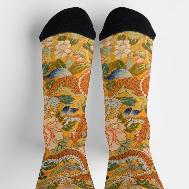 CHAUSSETTE DRAGON PARMI LES PIŒNIES, FLEURS, FEUILLES VERTES  (Haut)