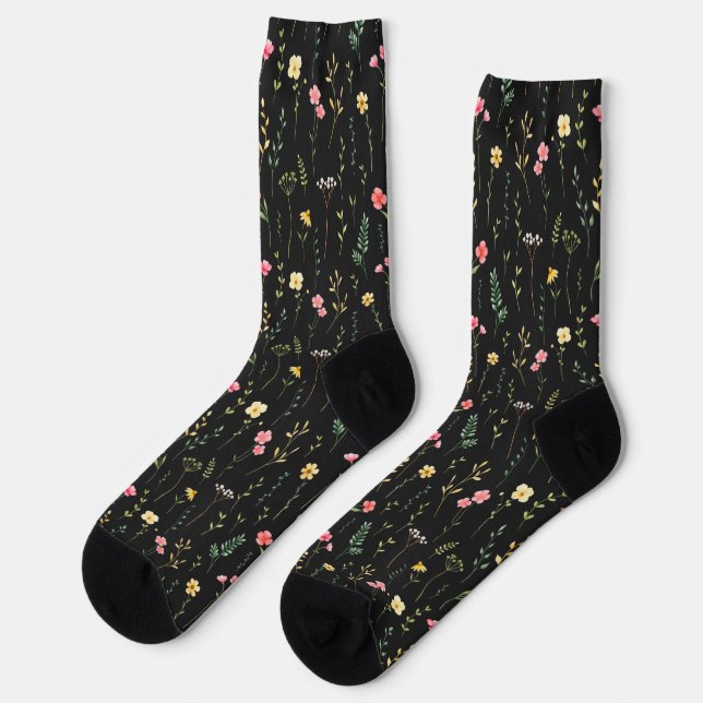 Chaussette Floral watercolor pattern of wildflowers on black (Gauche)