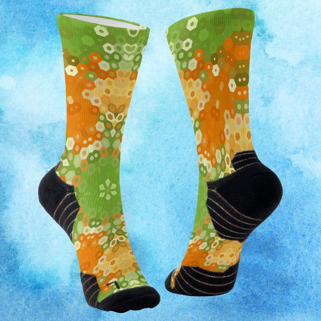 Chaussette Hex Mandala Green et Orange (Green and Orange Hexagon Mandala Socks by Wormhole Orbital)