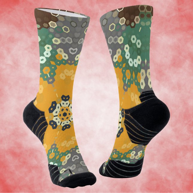 Chaussette Hex Mandala Jaune Turquoise et Brown (Yellow Teal and Brown Hexagon Mandala Socks by Wormhole Orbital.)