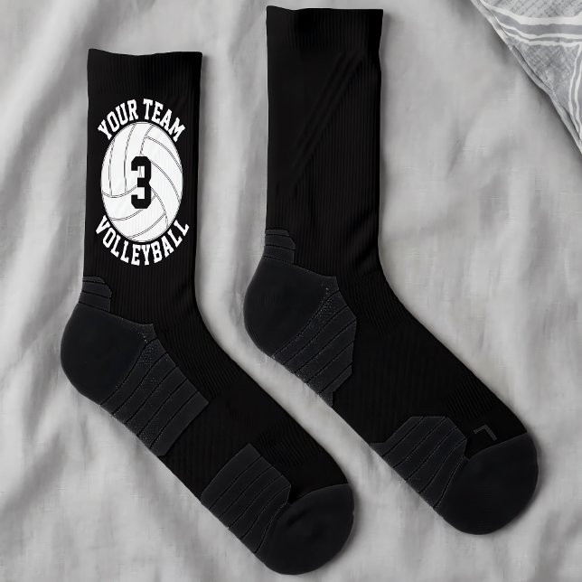 Chaussette Joueur de volley-ball Personnalisé Nom et numéro d (Custom volleyball socks with personalized team name and player number, laying on my bed.)