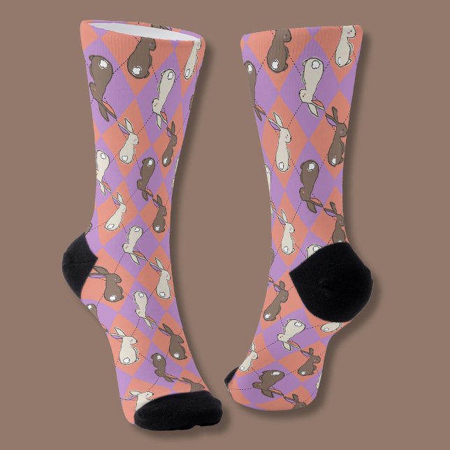 Chaussette Lapin Mignon Arc-en-ciel Rose et Violet Pastel Arg (Cute bunny rabbit socks on pink and purple argyle background.)