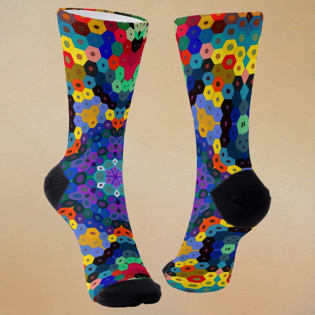 Chaussette Mandala Hexagonal Bleu Jaune Rouge et Vert (Blue Yellow Red and Green Hexagon Mandala Socks by Wormhole Orbital)