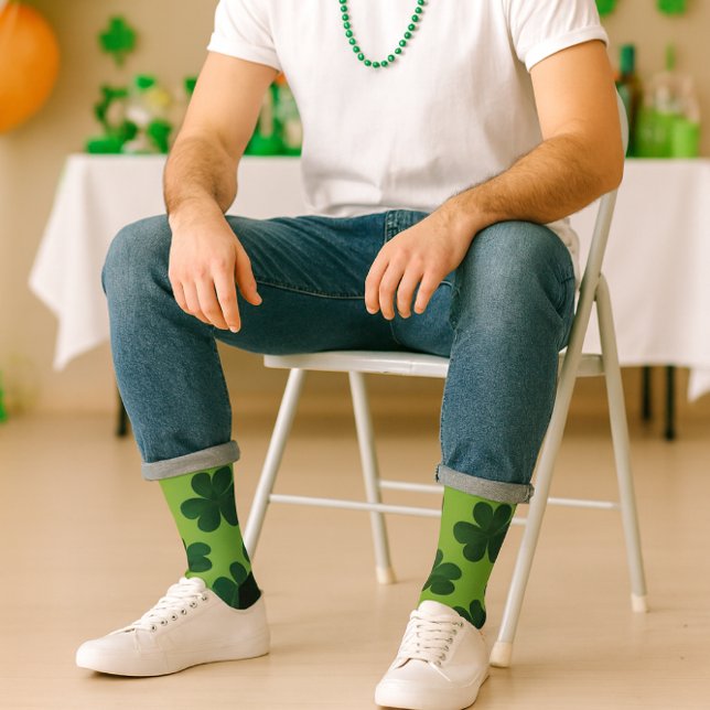 Chaussette Motif trèfle irlandais chanceux pour la Saint-Patr (Créateur téléchargé)