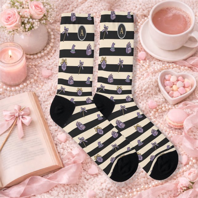 Chaussette Personalized Bookish Girl Academy Wizard Black (Créateur téléchargé)