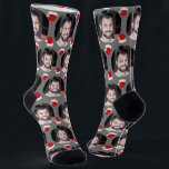 Chaussette Photo Boyfriend For Girlfriend Grey Christmas<br><div class="desc">Cette photo amusante et festive de petit ami pour petite amie (ou l'inverse) gris chaussettes de Noël de vacances avec votre propre photo avec chapeaux de Père Noël rouge et blanc, et sont sûr d'apporter un sourire à votre petite amie (ou votre femme)! Elle pensera à vous chaque fois qu'elle...</div>