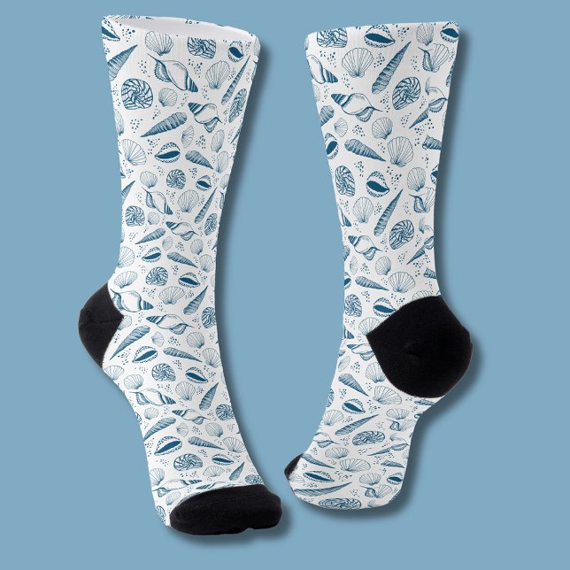 Chaussette Plage bleu de coquillages (Coastal chic blue seashell nautical beach vibe patterned socks)