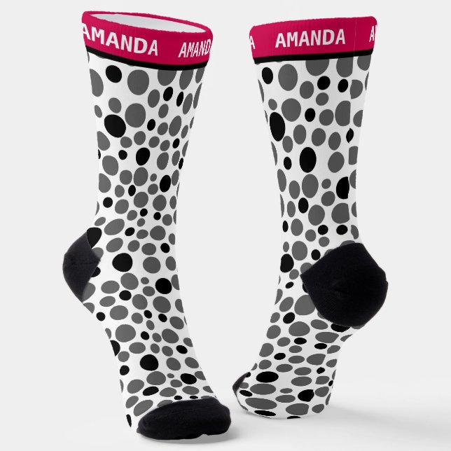 Chaussette pois noir rouge rétro sur arrière - plan blanc (Angulaire)