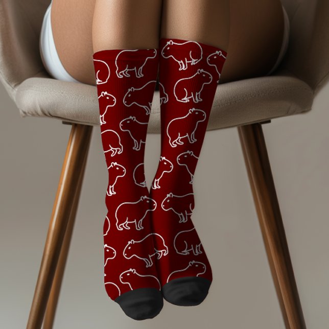 Chaussette Restez bizarre Funny Motif Capybara (This quirky and minimalist capybara pattern is a playful celebration of individuality and charm. )