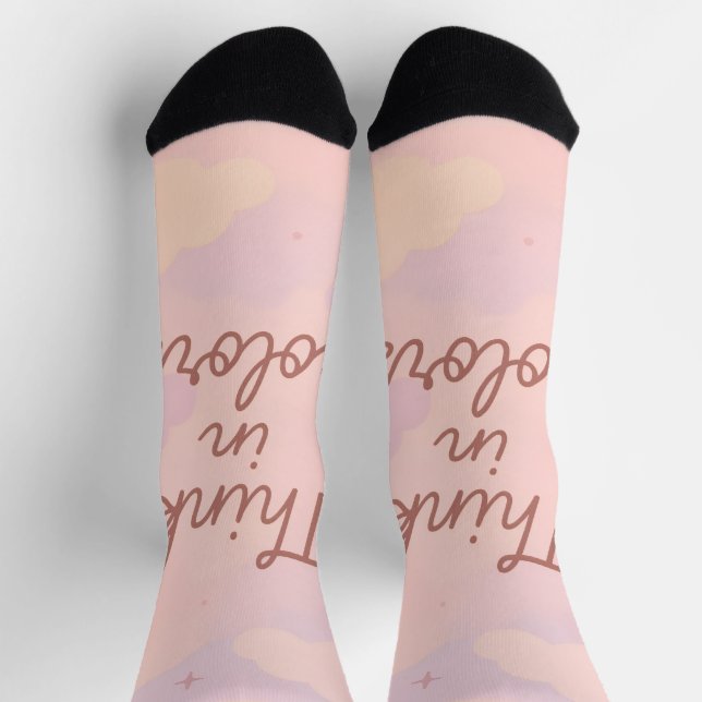 Chaussette Think in Colors – Pastel Aesthetic Motivational (Haut)