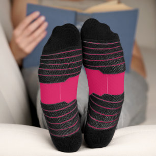 Chaussette un arrière - plan rose avec une bordure blanche