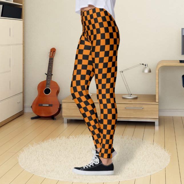 Checkered Black and Orange Leggings (Créateur téléchargé)