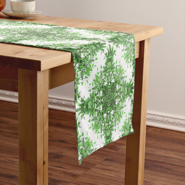Chemin De Table Court Abstract Floral Pattern In Black & Green On White (In Situ)