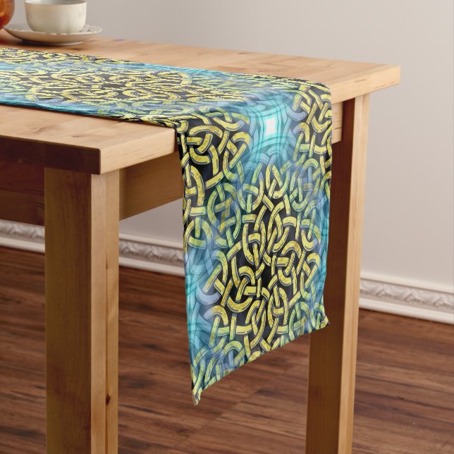 Chemin De Table Court Aqua Background de Victorian Golden (In Situ)