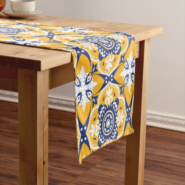 Chemin De Table Court 💛 💙 🤍 Belle Azulejos bleu et jaune (In Situ)