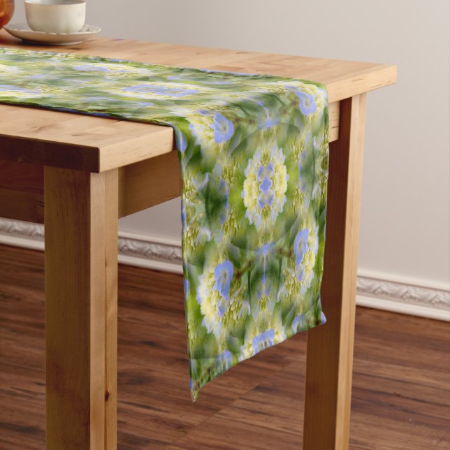 Chemin De Table Court Blue Hydrangea Fleur Abstraite Nature (In Situ)