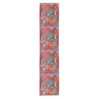 Chemin De Table Court Bouteilles et verres de vin de vin de l'IL