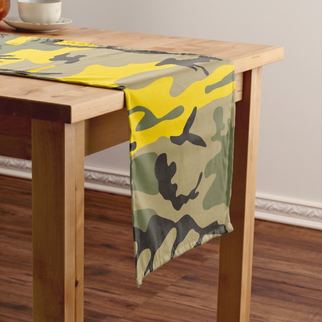 Chemin De Table Court Camouflage jaune et vert, Militaire, Armée (In Situ)